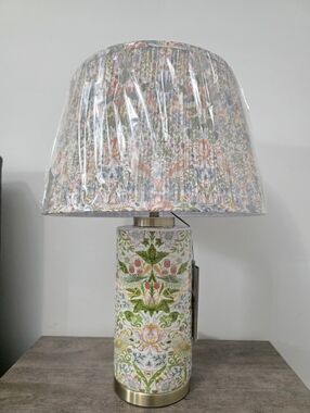 William Morris & Co Strawberry Thief Table Lamp New Authentic